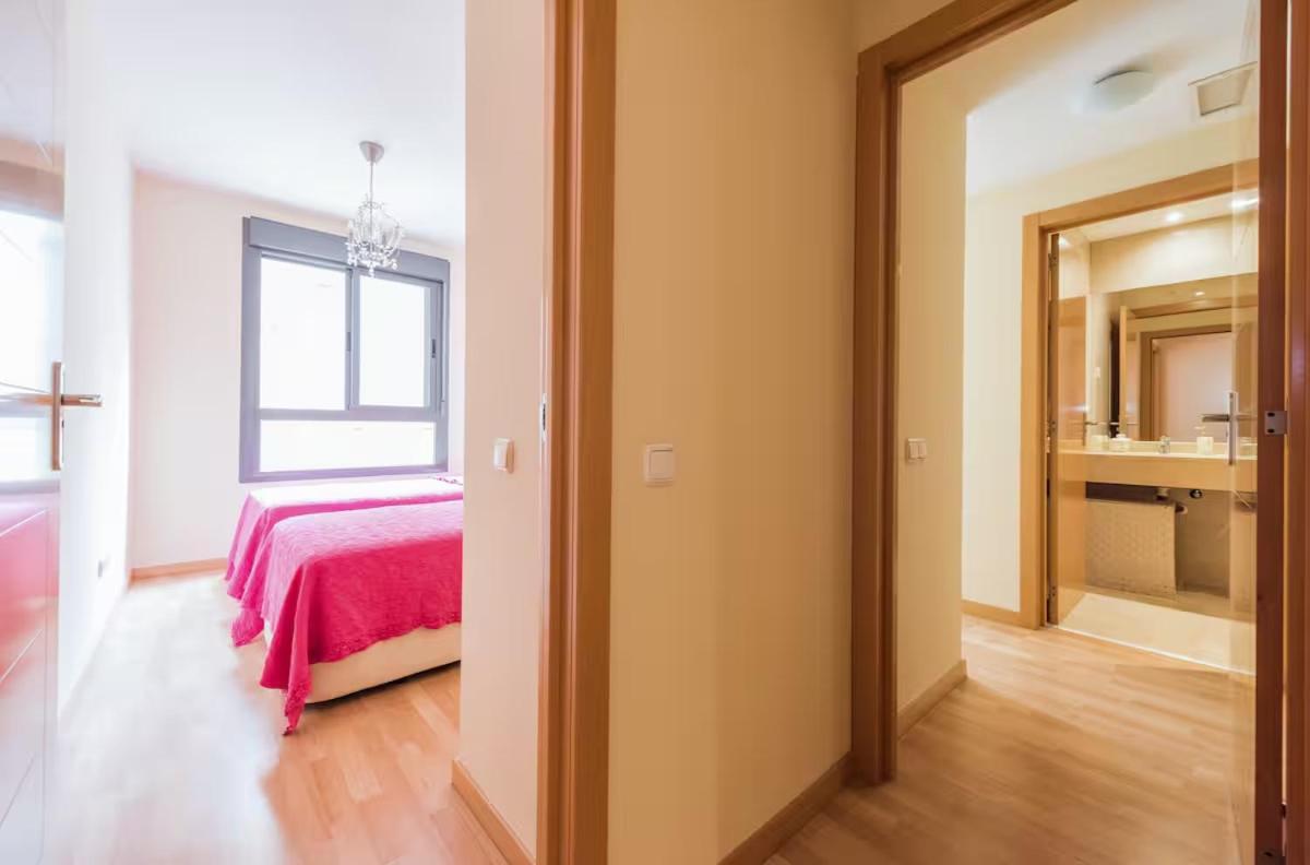 Cosy Bright & 2bd 2bth Salamanca &goya *